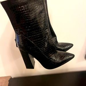Black croc pointed toe boots - NEVER WORN